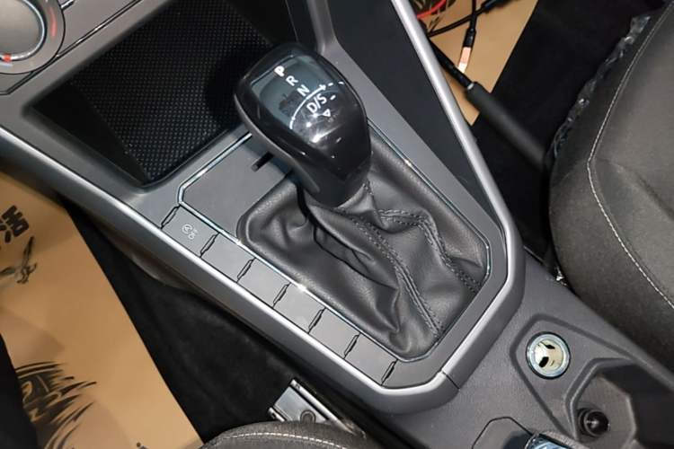 Used Volkswagen Polo 2023 Plus 1.5L Automatic Panoramic Enjoyment Edition Gear Lever