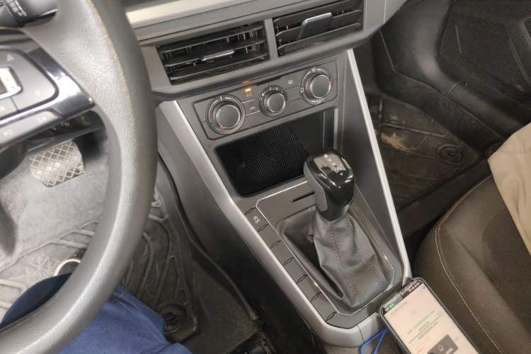 Used Volkswagen Polo 2023 Revised Plus 1.5L Automatic – Enjoy Life Edition Gear Lever