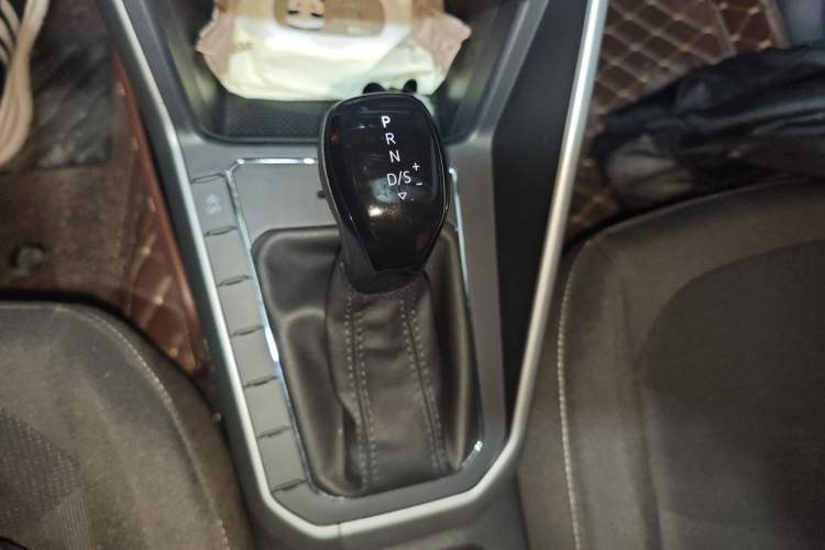 Used Volkswagen Polo 2023 Revised Plus 1.5L Automatic Panoramic Enjoyment Edition Gear Lever