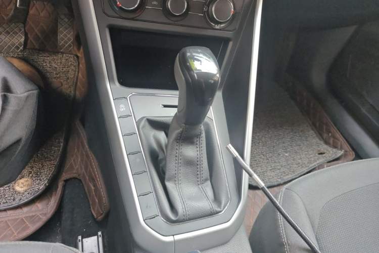 Used Volkswagen Polo 2023 Revised Plus 1.5L Automatic – Enjoy Life Edition Gear Lever