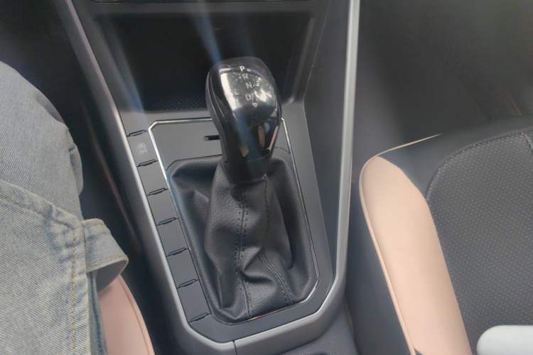 Used Volkswagen Polo 2023 Revised Plus 1.5L Automatic – Enjoy Life Edition Gear Lever
