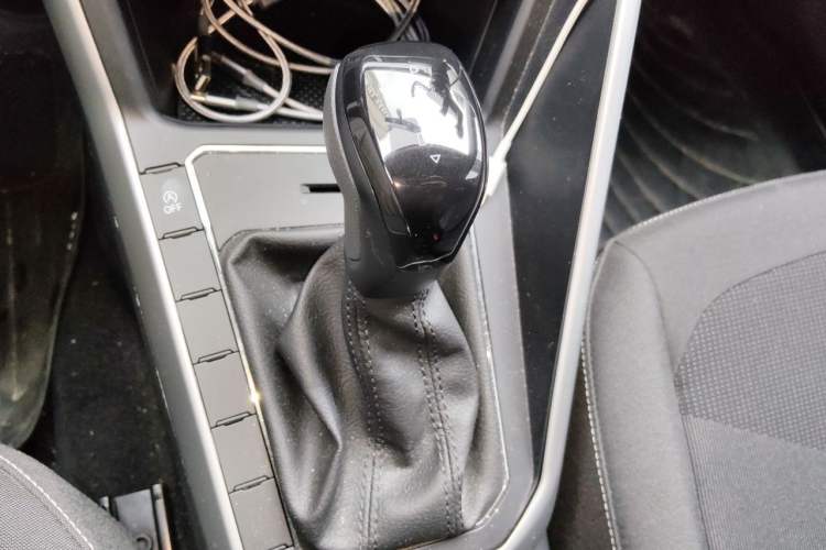 Used Volkswagen Polo 2023 Plus 1.5L Automatic Enjoy-the-Moment Edition Gear Lever