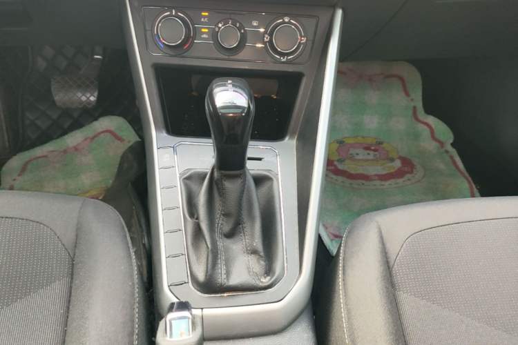 Used Volkswagen Polo 2023 Plus 1.5L Automatic Panoramic Enjoyment Edition Gear Lever