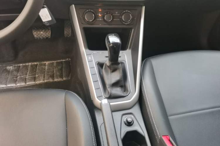 Used Volkswagen Polo 2023 Revised Plus 1.5L Automatic – Enjoy Life Edition Gear Lever