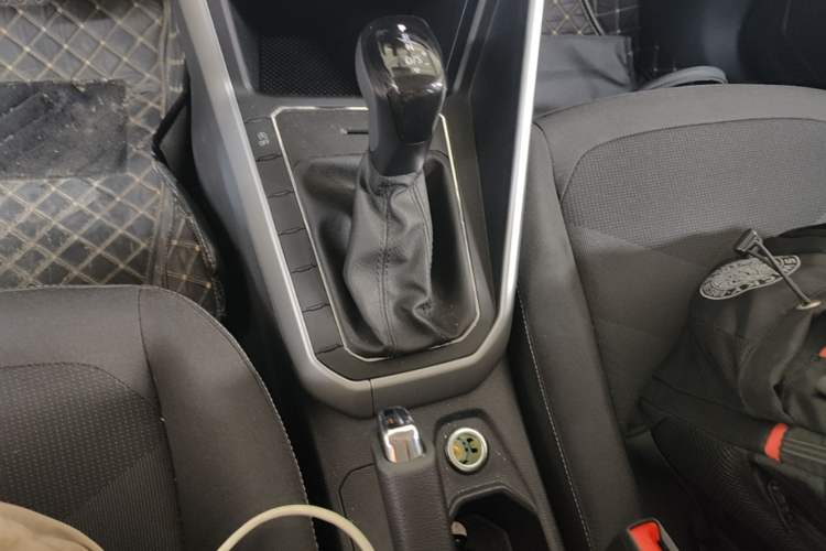 Used Volkswagen Polo 2023 Revised Plus 1.5L Automatic – Enjoy Life Edition Gear Lever