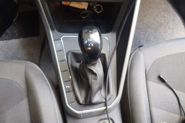 Used Volkswagen Polo 2023 Revised Plus 1.5L Automatic – Enjoy Life Edition Gear Lever