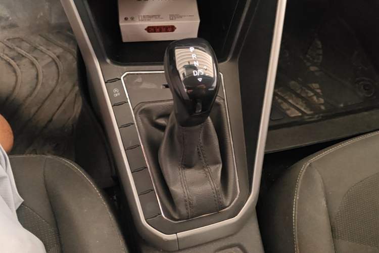 Used Volkswagen Polo 2023 Revised Plus 1.5L Automatic – Enjoy Life Edition Gear Lever