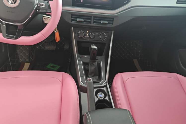 Used Volkswagen Polo 2023 Revised Plus 1.5L Automatic – Enjoy Life Edition Gear Lever