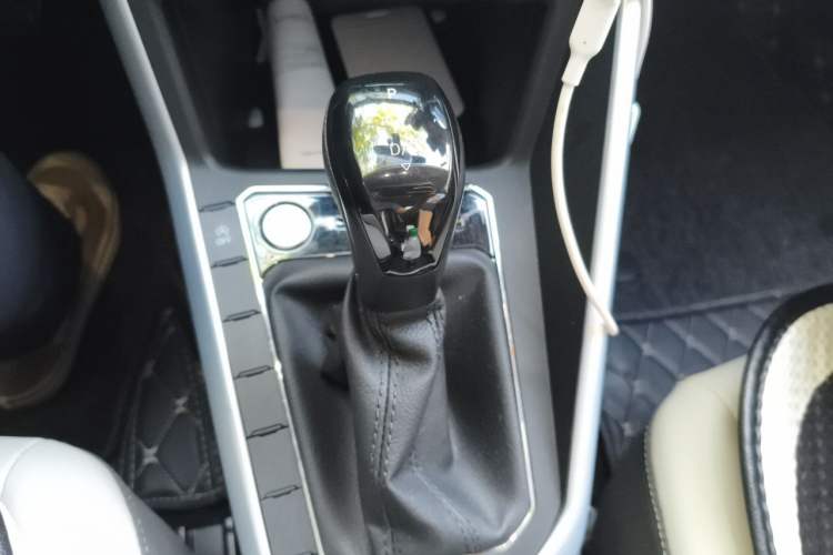 Used Volkswagen Polo 2023 Restyled Plus 1.5L Automatic Colorful Tech Edition Gear Lever