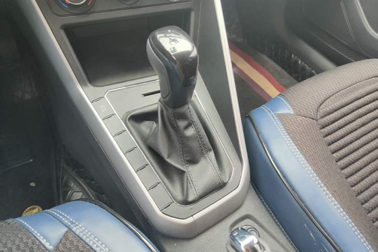 Used Volkswagen Polo 2023 Plus 1.5L Automatic Enjoy-the-Moment Edition Gear Lever
