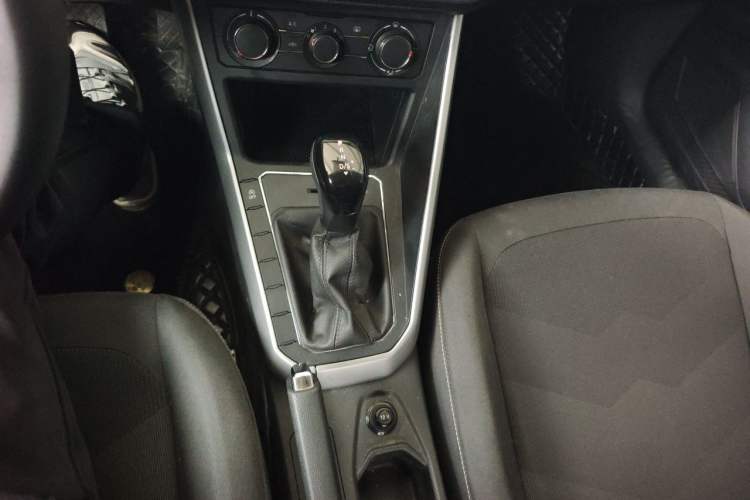 Used Volkswagen Polo 2023 Plus 1.5L Automatic Enjoy-the-Moment Edition Gear Lever