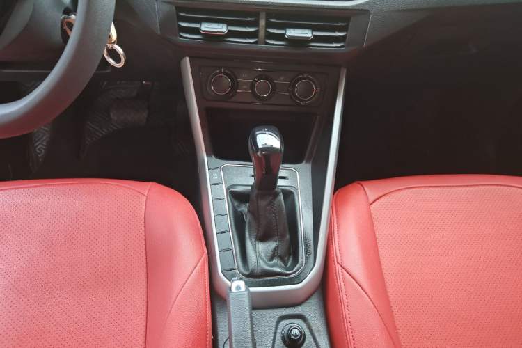 Used Volkswagen Polo 2023 Revised Plus 1.5L Automatic – Enjoy Life Edition Gear Lever