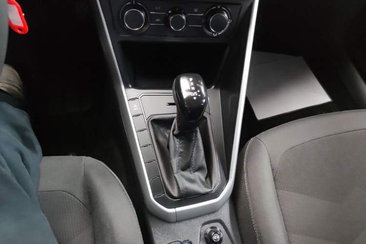 Used Volkswagen Polo 2023 Plus 1.5L Automatic Enjoy-the-Moment Edition Gear Lever