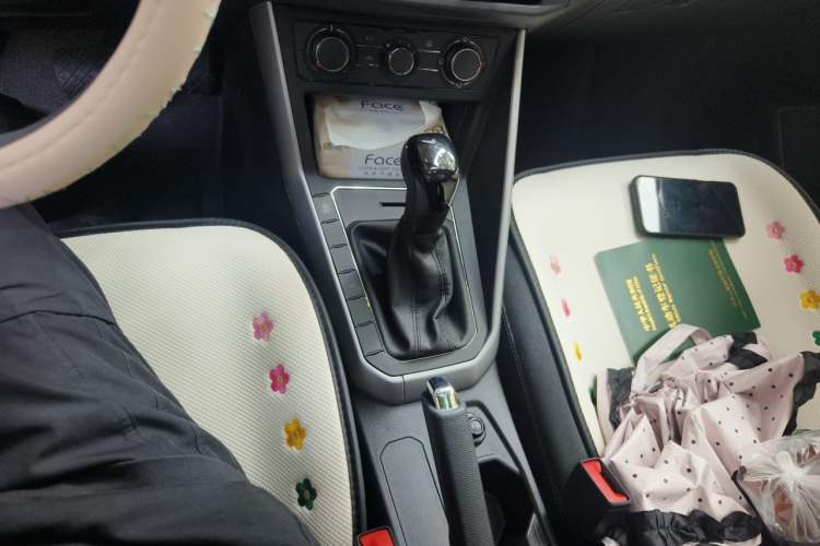 Used Volkswagen Polo 2023 Plus 1.5L Automatic Panoramic Enjoyment Edition Gear Lever