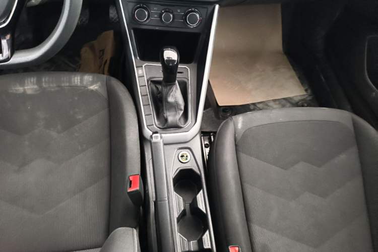 Used Volkswagen Polo 2023 Revised Plus 1.5L Automatic – Enjoy Life Edition Gear Lever