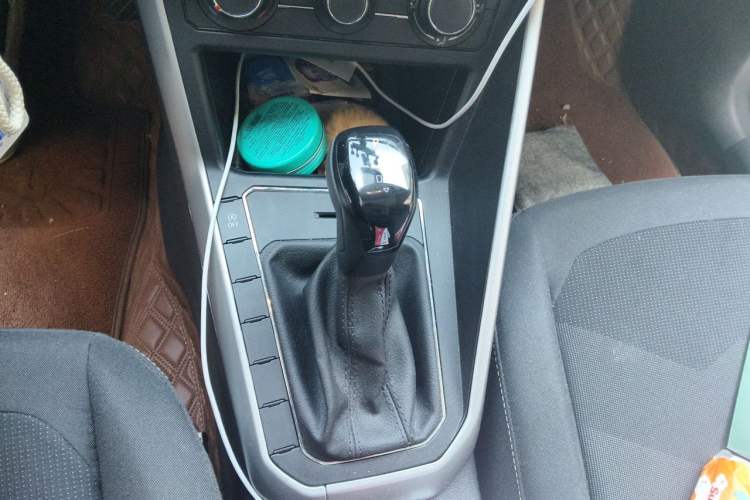 Used Volkswagen Polo 2023 Revised Plus 1.5L Automatic Panoramic Enjoyment Edition Gear Lever