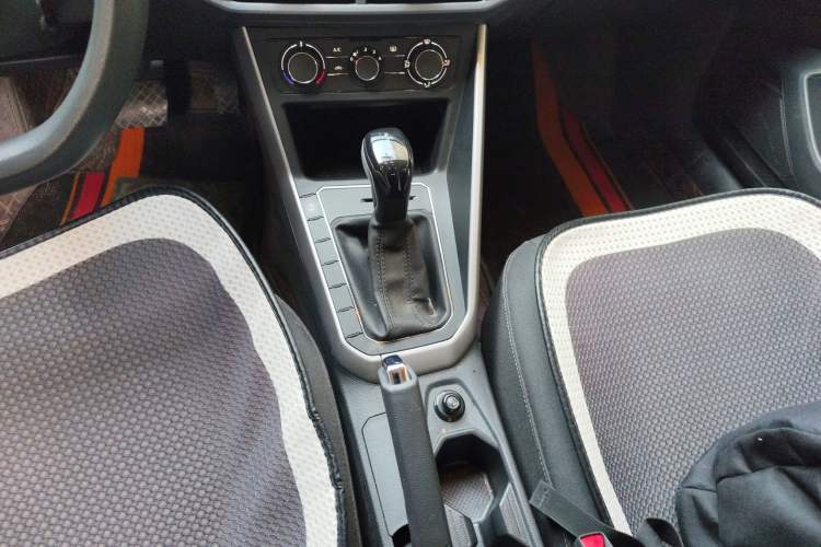 Used Volkswagen Polo 2023 Plus 1.5L Automatic Enjoy-the-Moment Edition Gear Lever