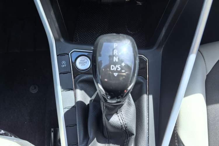 Used Volkswagen Polo 2023 Plus 1.5L Automatic Colorful Tech Edition Interior 4