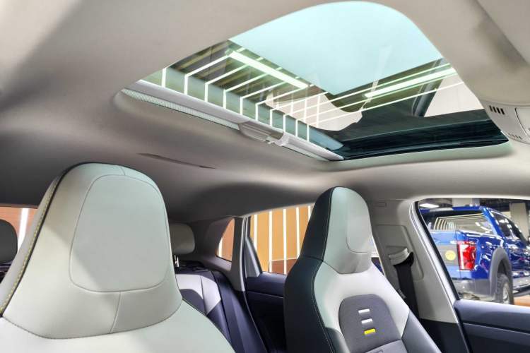 Used Volkswagen Polo 2023 Plus 1.5L Automatic Colorful Tech Edition Interior 6