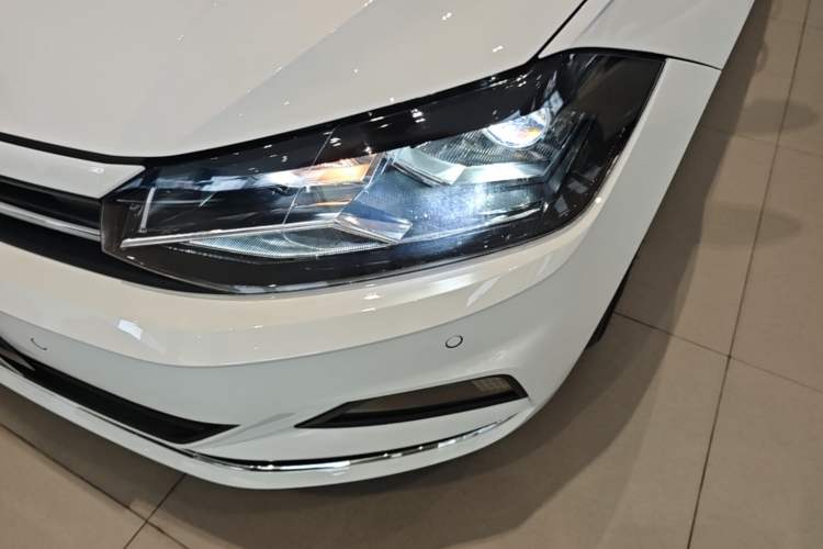 Used Volkswagen Polo 2023 Facelift Plus 1.5L Automatic Trendy & Tech-Savvy Luxury Edition Left Front Headlight