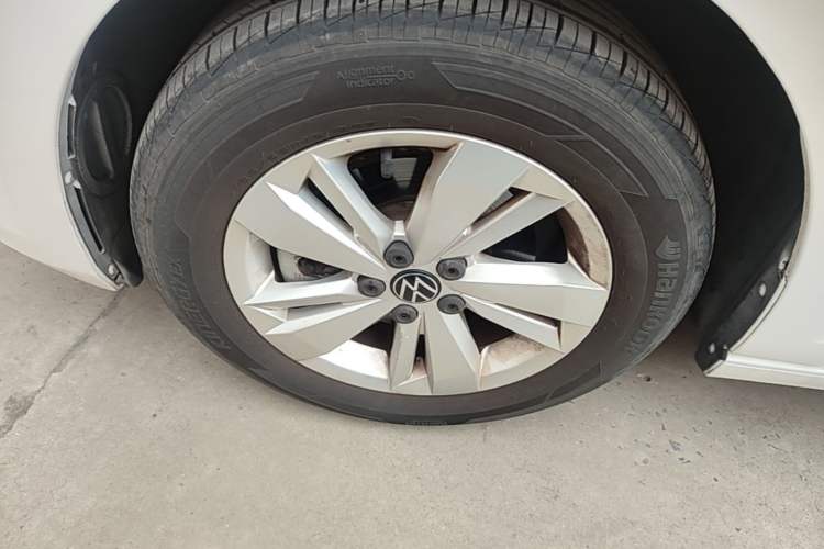 Used Volkswagen Polo 2023 Revised Plus 1.5L Automatic – Enjoy Life Edition Left Front Wheel Hub