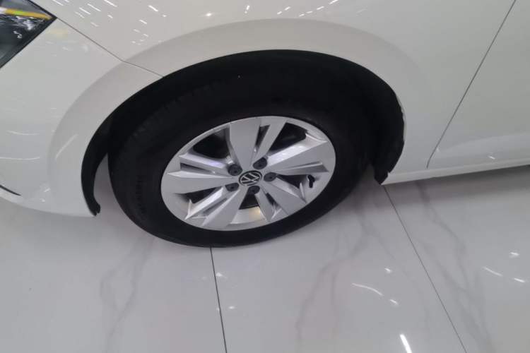 Used Volkswagen Polo 2023 Revised Plus 1.5L Automatic Panoramic Enjoyment Edition Left Front Wheel Hub