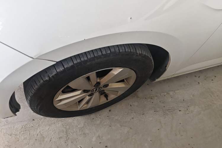Used Volkswagen Polo 2023 Revised Plus 1.5L Automatic – Enjoy Life Edition Left Front Wheel Hub