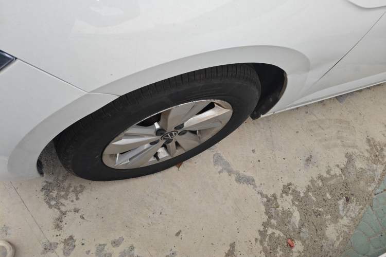 Used Volkswagen Polo 2023 Plus 1.5L Automatic Enjoy-the-Moment Edition Left Front Wheel Hub