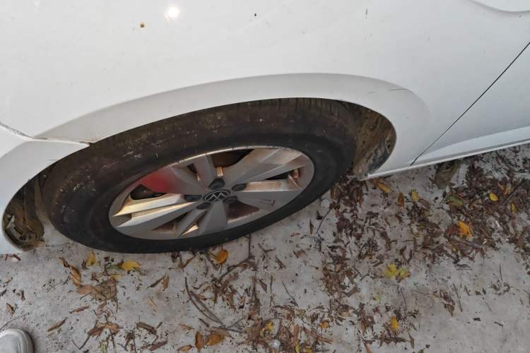 Used Volkswagen Polo 2023 Revised Plus 1.5L Automatic – Enjoy Life Edition Left Front Wheel Hub