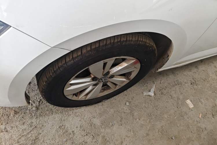 Used Volkswagen Polo 2023 Revised Plus 1.5L Automatic – Enjoy Life Edition Left Front Wheel Hub