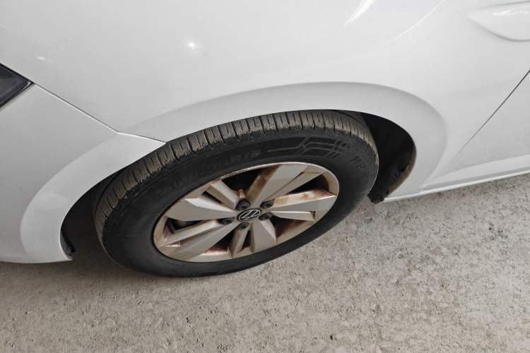 Used Volkswagen Polo 2023 Revised Plus 1.5L Automatic – Enjoy Life Edition Left Front Wheel Hub