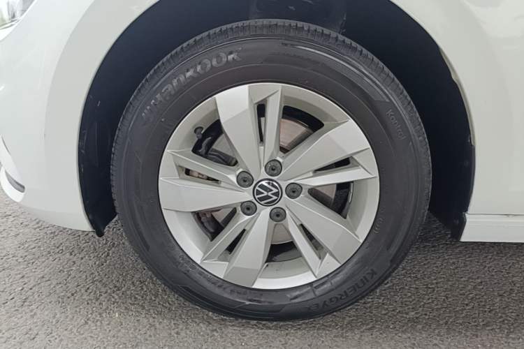 Used Volkswagen Polo 2023 Plus 1.5L Automatic Enjoy-the-Moment Edition Left Front Wheel Hub