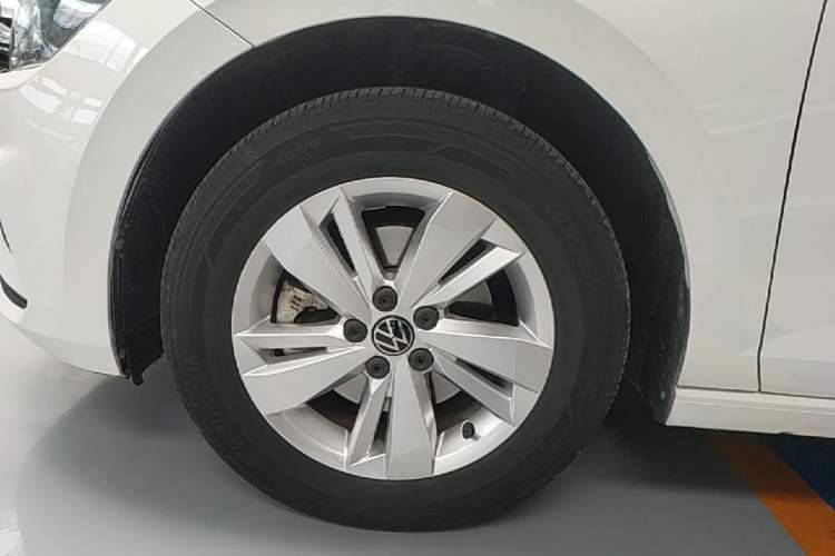 Used Volkswagen Polo 2023 Revised Plus 1.5L Automatic – Enjoy Life Edition Left Front Wheel Hub