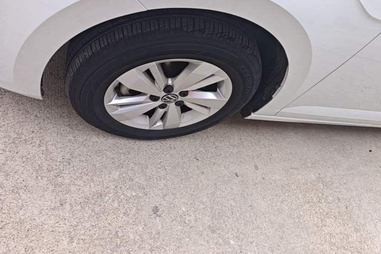 Used Volkswagen Polo 2023 Revised Plus 1.5L Automatic – Enjoy Life Edition Left Front Wheel Hub
