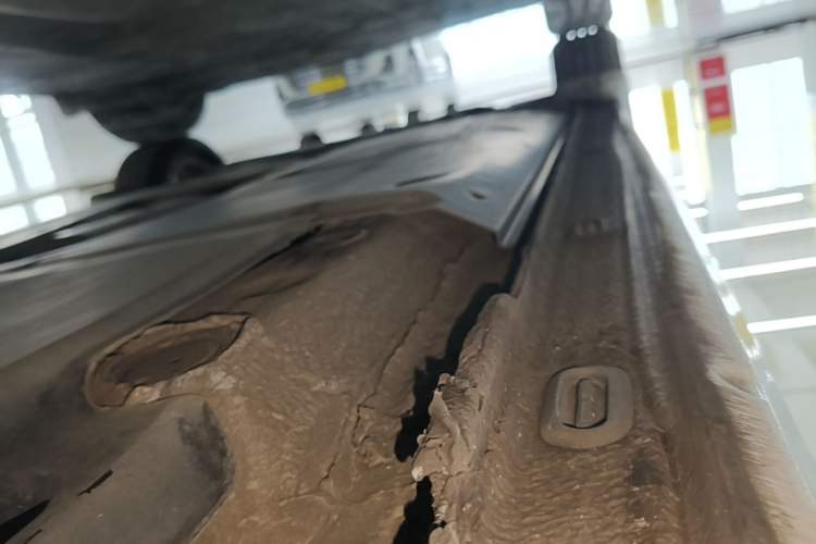 Used Volkswagen Polo 2023 Revised Plus 1.5L Automatic – Enjoy Life Edition Left Side Sill