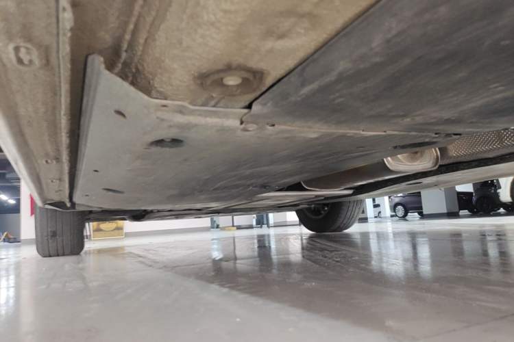 Used Volkswagen Polo 2023 Plus 1.5L Automatic Enjoy-the-Moment Edition Left Side Sill