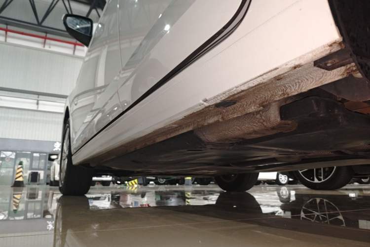 Used Volkswagen Polo 2023 Plus 1.5L Automatic Colorful Tech Edition Left Side Sill