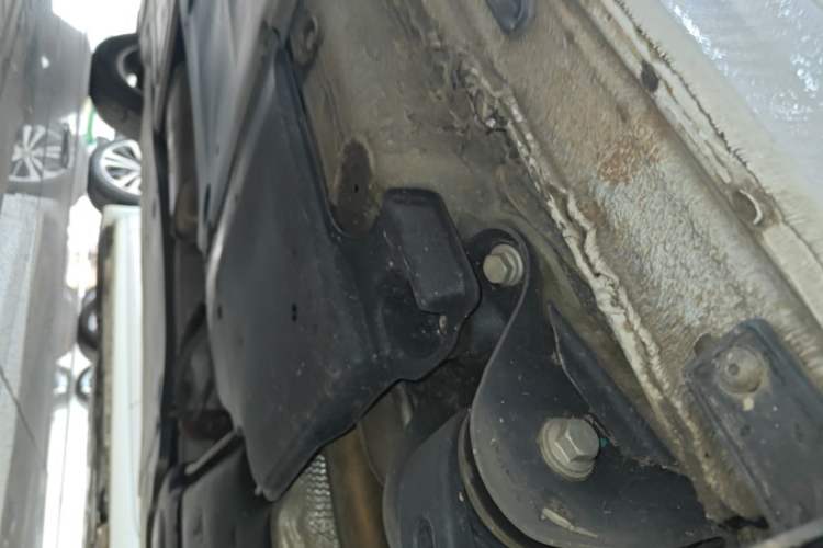 Used Volkswagen Polo 2023 Revised Plus 1.5L Automatic – Enjoy Life Edition Left Side Sill
