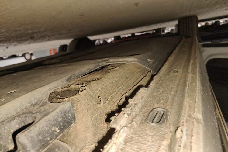 Used Volkswagen Polo 2023 Revised Plus 1.5L Automatic – Enjoy Life Edition Left Side Sill