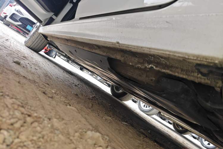 Used Volkswagen Polo 2023 Plus 1.5L Automatic Enjoy-the-Moment Edition Left Side Sill
