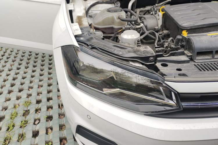 Used Volkswagen Polo 2023 Plus 1.5L Automatic Enjoy-the-Moment Edition Right Front Headlight