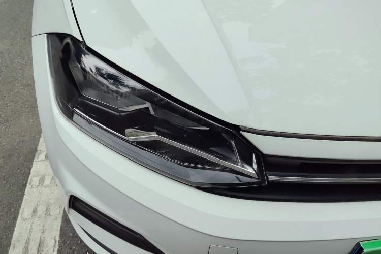 Used Volkswagen Polo 2023 Plus 1.5L Automatic Enjoy-the-Moment Edition Right Front Headlight