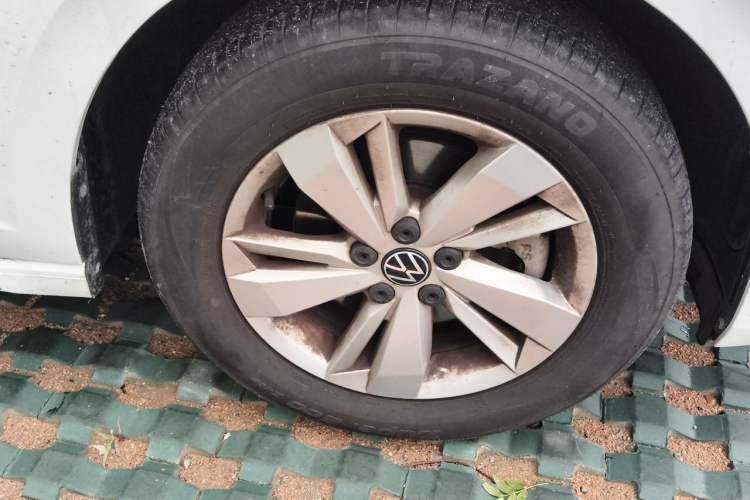Used Volkswagen Polo 2023 Plus 1.5L Automatic Enjoy-the-Moment Edition Right Front Wheel Hub