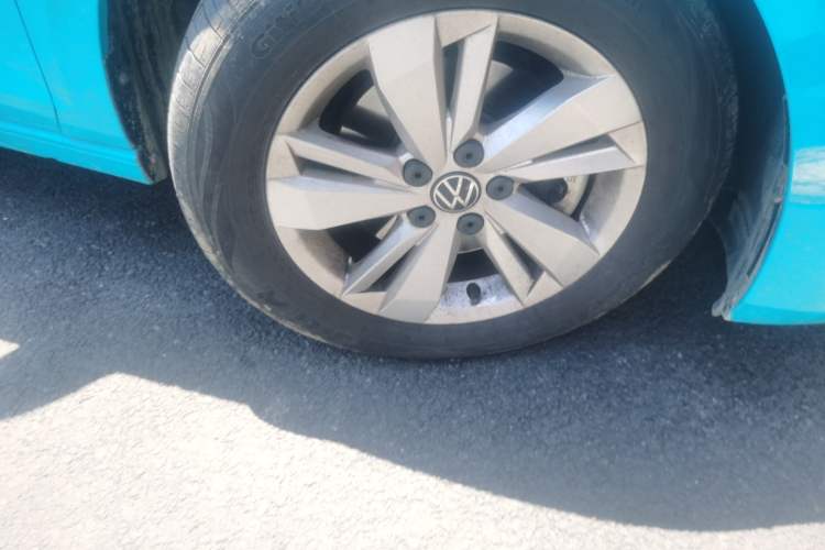 Used Volkswagen Polo 2023 Plus 1.5L Automatic Enjoy-the-Moment Edition Right Front Wheel Hub