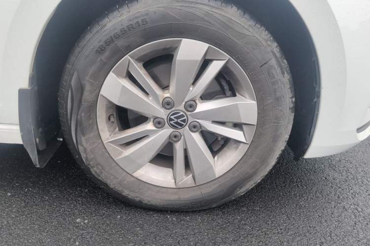Used Volkswagen Polo 2023 Revised Plus 1.5L Automatic Panoramic Enjoyment Edition Right Front Wheel Hub