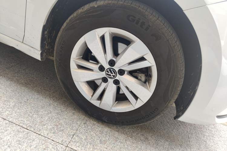 Used Volkswagen Polo 2023 Revised Plus 1.5L Automatic – Enjoy Life Edition Right Front Wheel Hub