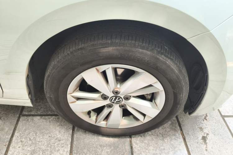 Used Volkswagen Polo 2023 Revised Plus 1.5L Automatic – Enjoy Life Edition Right Front Wheel Hub