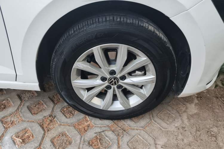 Used Volkswagen Polo 2023 Plus 1.5L Automatic Colorful Tech Edition Right Front Wheel Hub