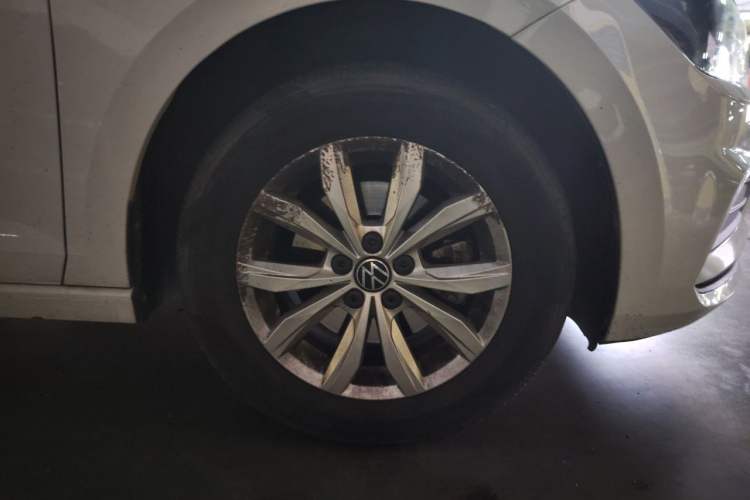Used Volkswagen Polo 2023 Plus 1.5L Automatic Colorful Tech Edition Right Front Wheel Hub