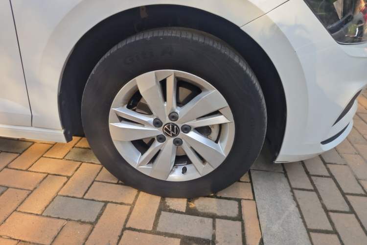 Used Volkswagen Polo 2023 Revised Plus 1.5L Automatic – Enjoy Life Edition Right Front Wheel Hub